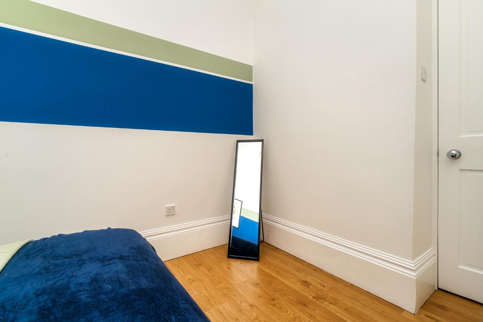 Cosy Retreat - Charming 2-Bed Apartment Greenock Exterior foto